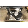 Image 2 : SMEG MODEL CPRU315X. 24" CLASSIC WARMING DRAWER