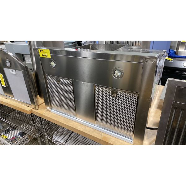 SMEG MODEL KSM30XU. 30" STAINLESS STEEL WALL MOUNTED CHIMNEY RANGE HOOD