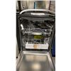 Image 2 : BOSCH MODEL SHP55CM5N. STAINLESS STEEL FRONT BUILT-IN DISHWASHER
