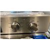 Image 4 : FRIGIDAIRE MODEL FPET3077RFG. 30" STAINLESS STEEL BUILT IN DOUBLE OVEN