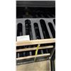 Image 3 : MARVEL MODEL ML24WSG1RS. MARVEL GALLERY SERIES 24" SINGLE ZONE WINE REFRIGERATOR