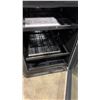 Image 2 : MARVEL MODEL ML24BCG1RS. 24" UNDERCOUNTER BEVERAGE CENTER WITH 3-IN-1 CONVERTIBLE SHELVING