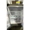 Image 5 : SAMSUNG MODEL RF22A4221SR. 30" 22.1 CU FT STAINLESS STEEL FRENCH DOOR REFRIGERATOR WITH EXTERNAL