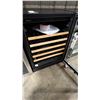 Image 2 : SILHOUETTE MODEL SWC057D1BSS. STILTON SERIES 24" SINGLE ZONE WINE REFRIGERATOR