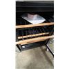 Image 3 : SILHOUETTE MODEL SWC057D1BSS. STILTON SERIES 24" SINGLE ZONE WINE REFRIGERATOR