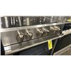 Image 3 : BLOMBERG MODEL BERU30422CSS. 30" STAINLESS STEEL SLIDE IN ELECTRIC RANGE WITH 4 VITROCERAMIC