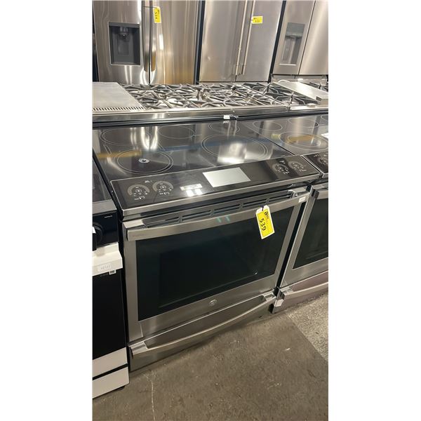 G.E APPLIANCES MODEL PHS93XYPFS. 30" 5.3 CU FT SMART SLIDE IN INDUCTION RANGE WITH
