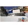 Image 2 : MIDEA MODEL MLV47C4AWW & MLE47C4AWW. WHITE TOP LOAD WASHER / FRONT LOAD SENSOR DRYER SET