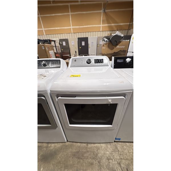 GE MODEL GTD72EBMNWS. WHITE FRONT LOAD 7.4 CU FT ELECTRIC SENSOR TUMBLE DRYER