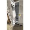 Image 5 : WHIRLPOOL MODEL WRS571CIHW. WHITE SIDE-BY-SIDE COUNTER DEPTH REFRIGERATOR WITH