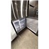 Image 4 : SAMSUNG MODEL RB15DG6000SRAA. 28" STAINLESS STEEL 15 CU FT BOTTOM FREEZER REFRIGERATOR