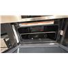 Image 5 : FRIGIDAIRE PCWM3080AF. 30" PROFESSIONAL SERIES STAINLESS STEEL BUILT IN DUAL WALL OVEN WITH