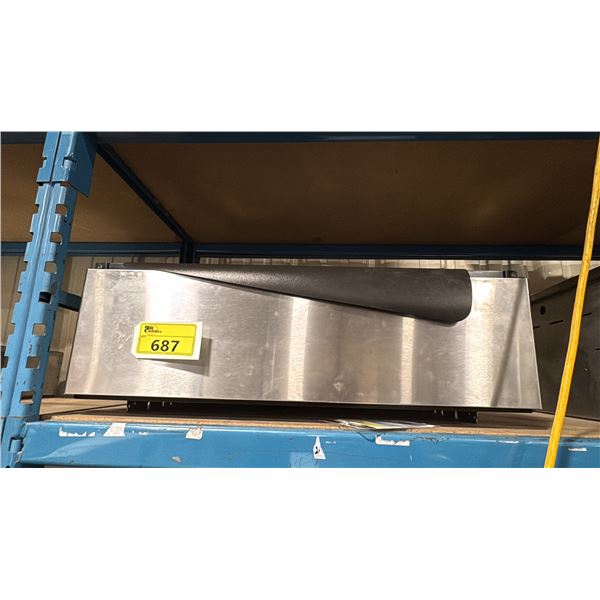 BOSCH MODEL HSD5051UC. 500 SERIES STAINLESS STEEL 30" BUILT IN STORAGE DRAWER
