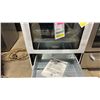 Image 5 : DANBY MODEL DERM240WC. WHITE 24" FREESTANDING ELECTRIC RANGE