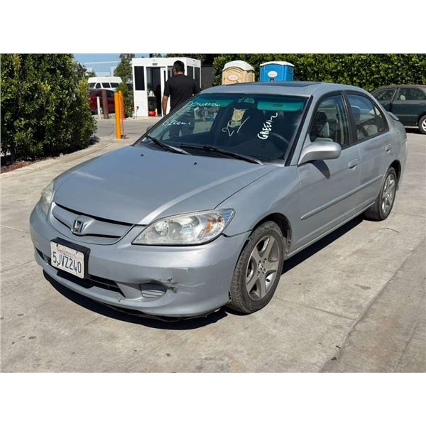 HOND CIVIC 2004 SALV T/DONATION