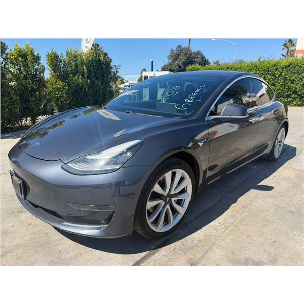 TESL MODEL3 2018 O/S TITLE 2 DAYS