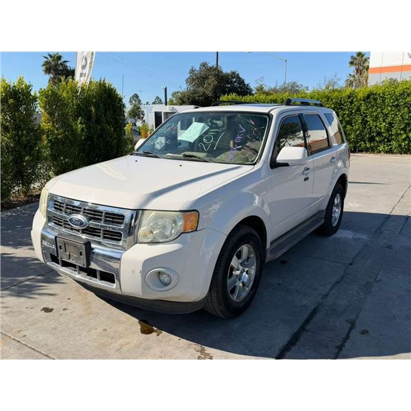 FORD  ESCAPE 2011 O/S-T SMOG-2 DAYS