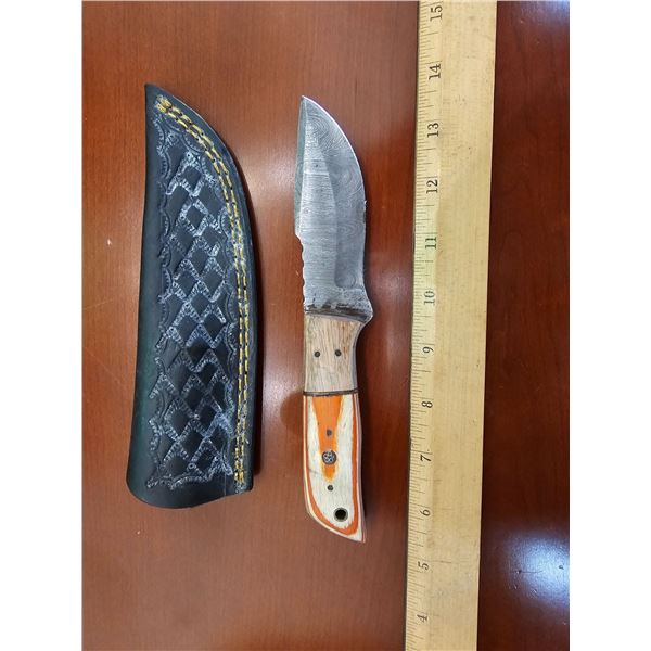 Hand Forged Damascus Steel Knife w/ Leather Sheath