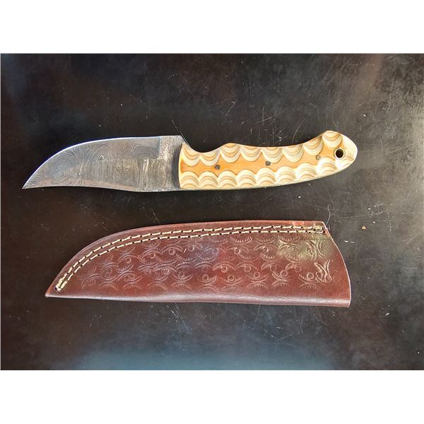 Hand Forged Damascus Steel Knife w/ Leather Sheath
