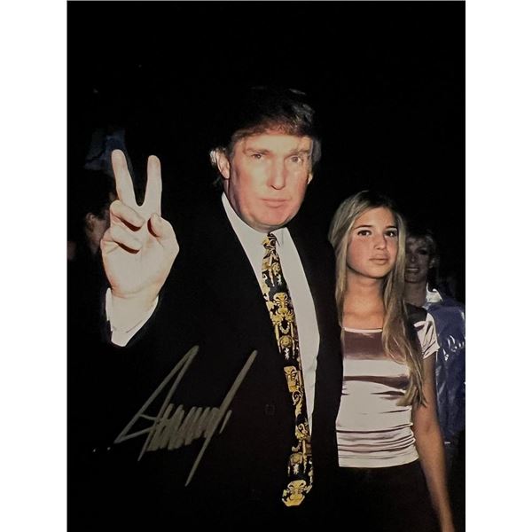 US President Donald Trump signed photo