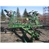 Image 1 : JD Chisel plow, John Deere Model 610 33 ft chisel plow set up for 27 ft now wing will sell with it.