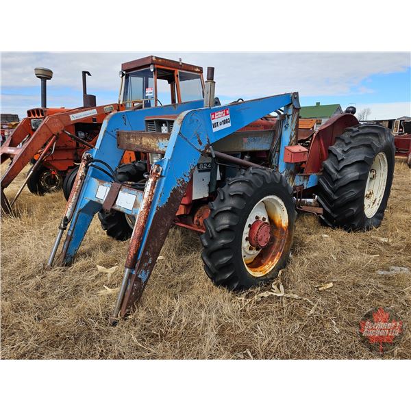 TRACTOR : IH 824A MFWD : Diesel : w/FEL (Not Running)