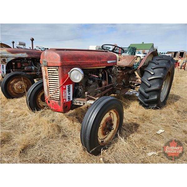 TRACTOR : 1957 Ferguson T0-35