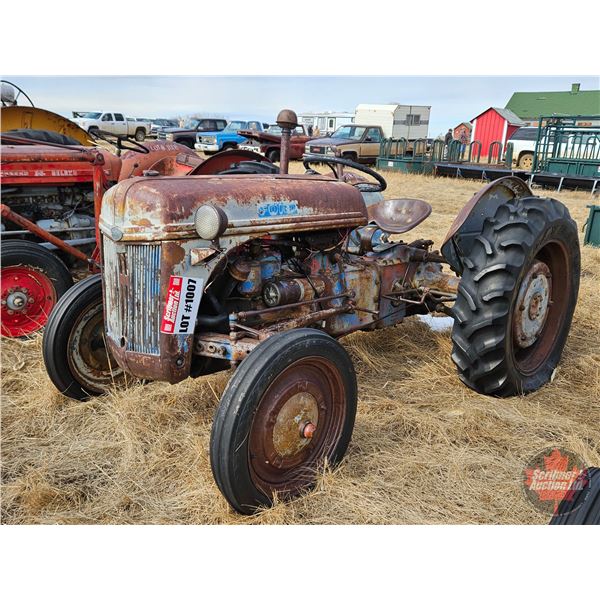 TRACTOR : Ford 2N