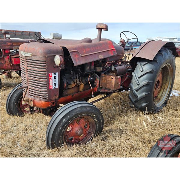 TRACTOR: 1951 IH McCormick WD-9