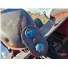 Image 10 : TRACTOR: 1951 IH McCormick W6