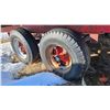 Image 9 : TRAILER: 1983 McGowan Welding Ltd. : Gooseneck : Tandem Axel (c/w Poly Tanks)