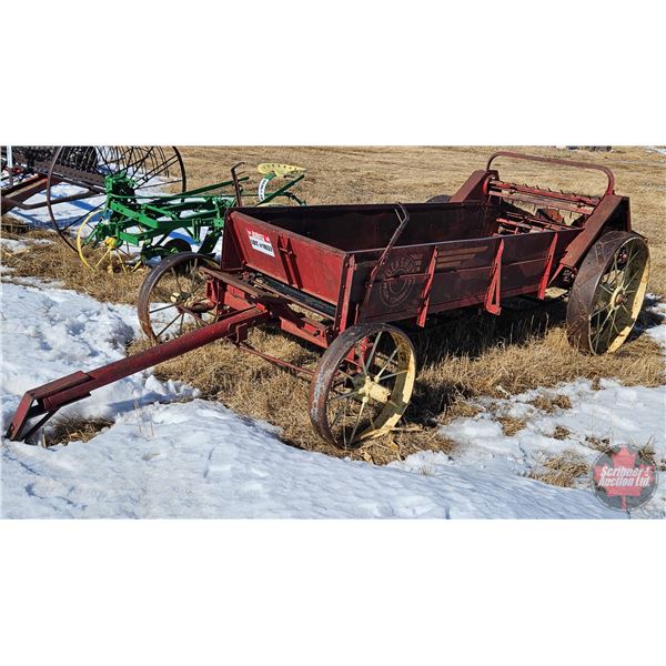 Antique Manure Spreader : Cockshutt Plow Company