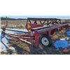 Image 5 : International 75 Pull-Type Swather Header (for Parts) (18ft)