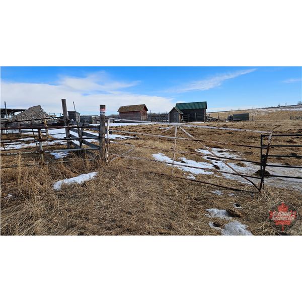 Panels & Gates (All on the Armour Property ~ Approx 25 pcs)