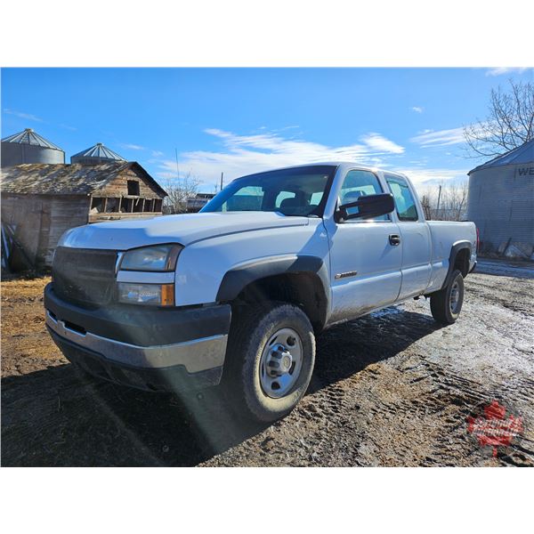 TRUCK : 2007 Chevrolet Silverado 2500HD : 4x4