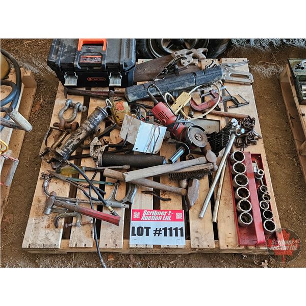 Pallet Lot: Variety Tools (Torque Wrench, Beaning Pullers, Grinder, Socket Set 3/4", Drill, Grease G