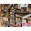 Image 6 : Pallet Lot: Variety Tools (Torque Wrench, Beaning Pullers, Grinder, Socket Set 3/4", Drill, Grease G