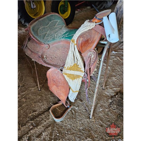 Saddle (15") : Made by WESTERN RAWHIDE : St. Boniface 6 MAN.