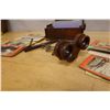 Image 6 : Vintage Stereoscope Viewer w/ Cards in Wooden Box 9" x 7" x 6"H