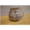 Image 4 : Pre-Columbian Pottery Ian-style Ceramic Jar 6" Dia, 7"H (cracked & repaired)