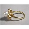 Image 3 : A Ladies 18 kt Yellow Gold, Akoya Pearl and Diamond Ring,
