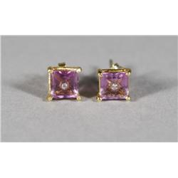 A Pair of 18 kt Yellow Gold and Natural Untreated Square Cut Amethyst Earrings,