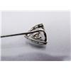 Image 2 : A 14 kt White Gold and Diamond Stick Pin.