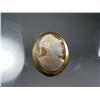 Image 1 : A 18 kt Yellow Gold Shell Cameo Pendant.