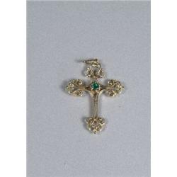 A 14 kt Yellow Gold Emerald Cross Pendant.