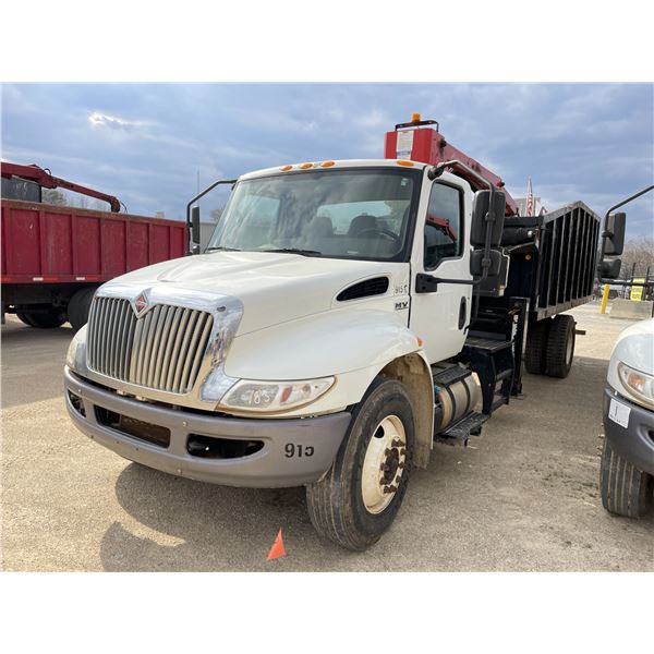 2021 INTERNATIONAL MV607 Grapple Truck