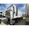 Image 3 : 2018 MACK MRU613 Garbage / Sanitation Truck