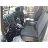 Image 12 : 2024 MACK GR64B Roll Off Truck