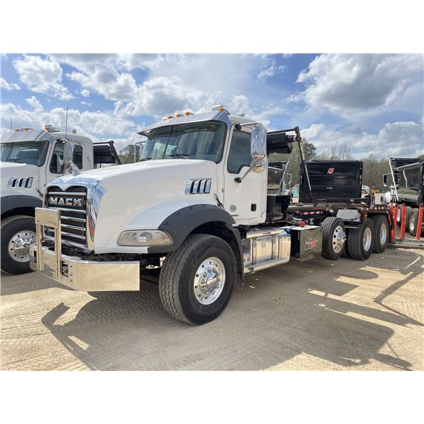 2024 MACK GR64B Roll Off Truck