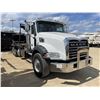 Image 4 : 2024 MACK GR64B Roll Off Truck
